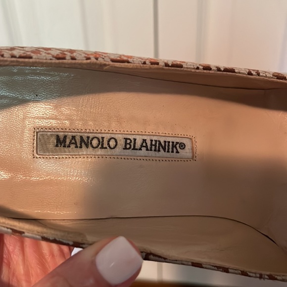 Manolo Blahnik tweed tan pumps size 38! - Picture 3 of 7